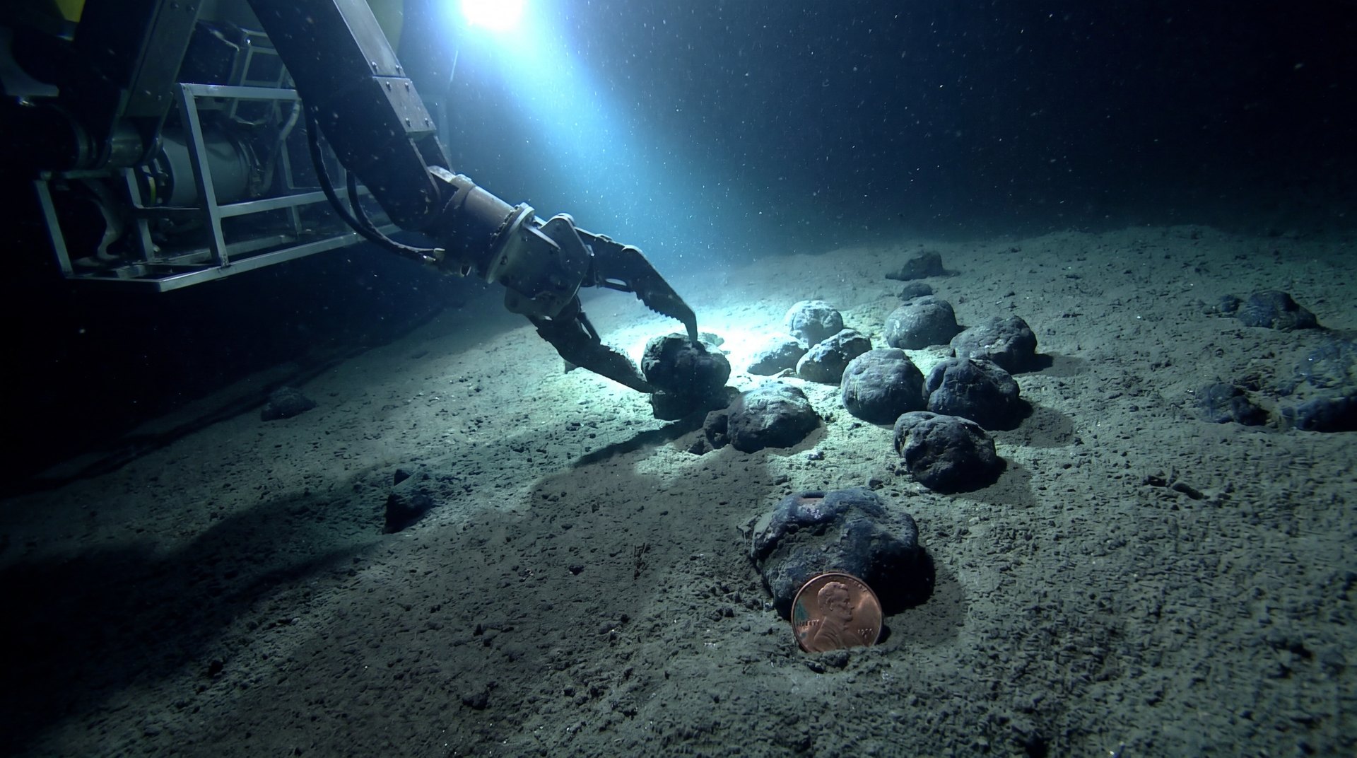 The Deep-Sea Mirage: Why We’re Chasing Billion-Dollar Fantasies to Solve a Hundred-Dollar Problem